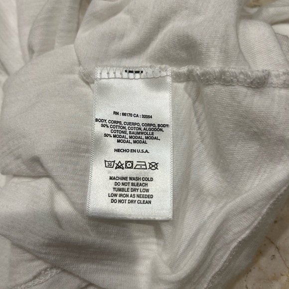 T La White flutter sleeve T-Shirt size XS - Picture 3 of 6